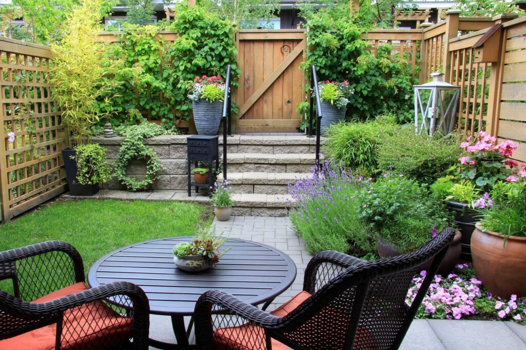 small backyard patio ideas