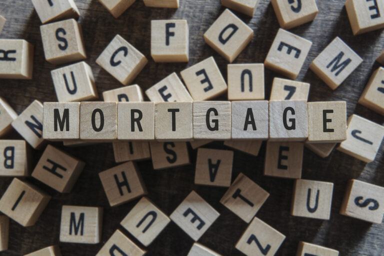 Mortgage calculator interface displaying loan options and calculations.