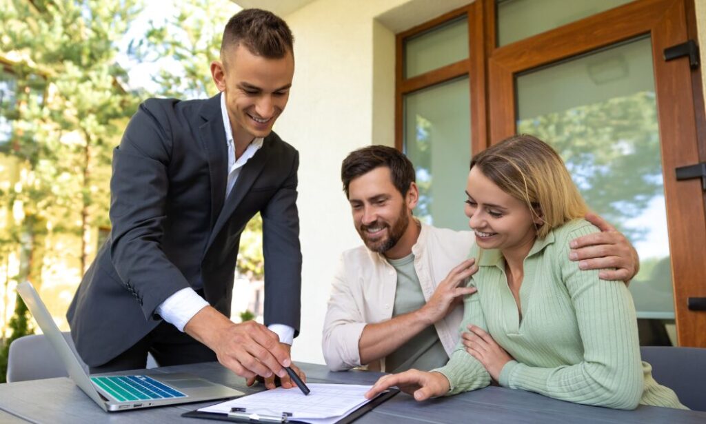 Letting agent advising landlords on tenancy agreements and possession changes ahead of 2026 reforms